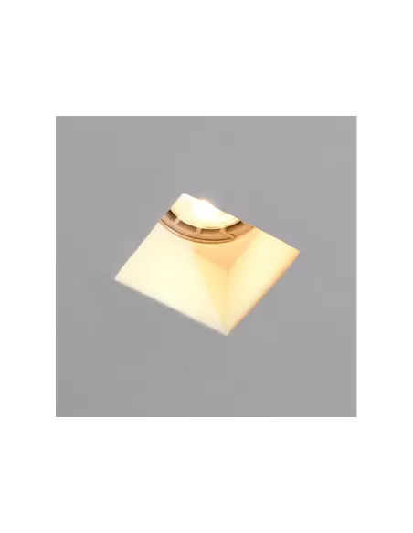 Spot encastré carré GU10 pour plâtre, 80 x 80 x 50 mm, avec supports réglables pour plaques de plâtre de 9 à 15 mm.