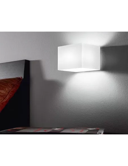 Linea light 6906 dice square wall lamp g9 7wbc//20w es white