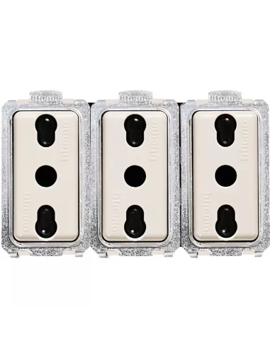 Bticino 5180//3 prise triplex magique triple 2p t 10//16a