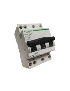 C40A 3P+N C 32A 4,5 kA