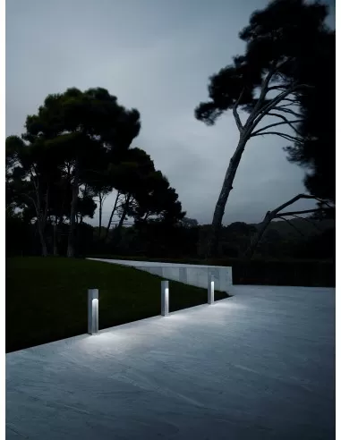 Ares 538002.2 Klein h.500 4,5w 220-240v 3000k ip66 avec base en aluminium