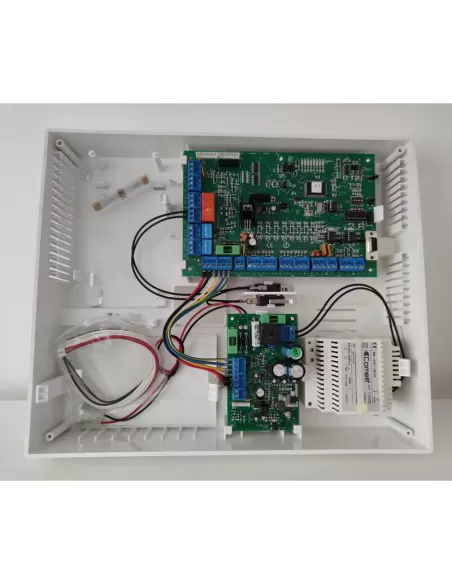 Panel de control Comelit 30010204 S88F solo, caja de plástico, fuente de alimentación