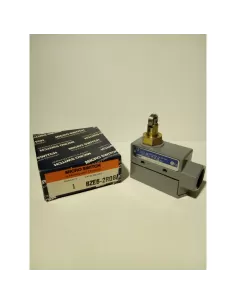 Interrupteur de fin de course à piston à rouleaux Honeywell BZE6-2RQ81, 15 A, 120-480 V CA