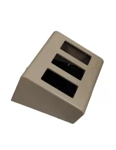 Vimar 09933 Caja de mesa inclinada de 3 módulos, 50 mm de profundidad, color marfil 2