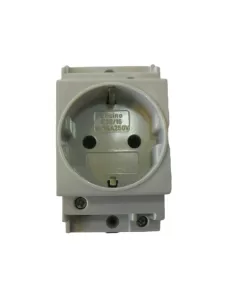 Bticino e30//16 presa con contatti laterali di terra 10//16a schuco 2m din
