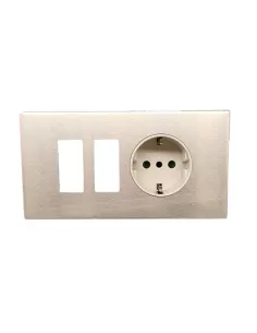 Support Vimar 08670 à 4 modules avec 1 prise allemande et 2 trous vides, plaque en aluminium