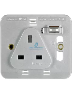 Bticino NT4151 Prise Light tech - 1 place dp double terre 13 ampères - tech