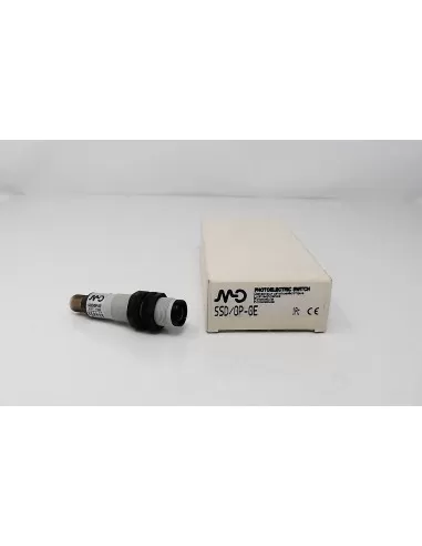 Cellule photoélectrique Diell m18 n° de série 14m 24 Vcc connecteur PNP m12 SSD//0P-0E