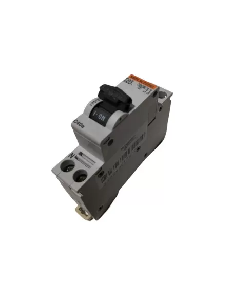Merlin gerin 17512 circuit breaker 1p n 32a 4.5k c 1mod c4