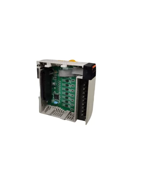 Omron cqm1id211op-1699 plc- 8di: 12  24 v, npn//pnp,comuni separati