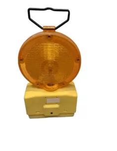 La lampe de chantier à LED orange clignote ou reste allumée