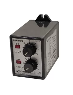 Minuterie octale marche/arrêt Omron TDV-44A021D 60 s 24 V CC