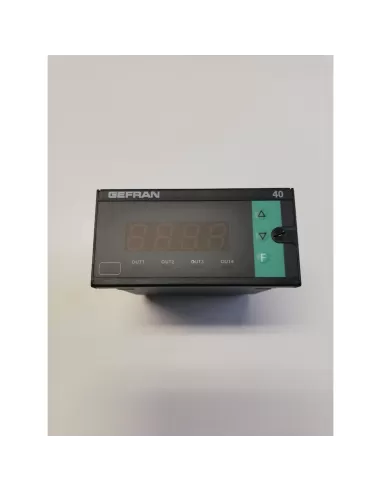 Régulateur de température marche/arrêt Gefran f027184 40t-96-4-00-rr-rr-0-0-0