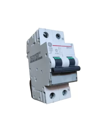 Interrupteur automatique GE Power 671903 EP451NC25, monophasé, neutre, 25 A, 4,5 kA, courant continu, 2 m.