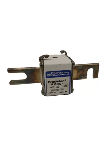 Mersen r300027c ferraz shawmut 700a 690vac 6,9urd 31 d11 a 0700