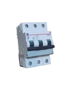 Disjoncteur GE Power 671937 EP453C40 tripolaire 40 A 4,5 kA C 3 m