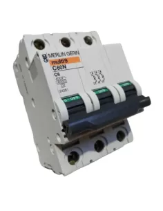 Disjoncteur Merlin Gerin 24281 tripolaire 6 A 6 kΩ C 3mod C60