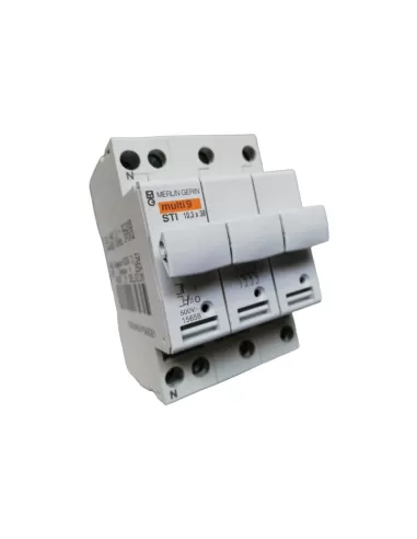 Merlin gerin 15658 sectional fuse holder 10.3x38 3 n max 20-32a 4mod 500ac (used for display)