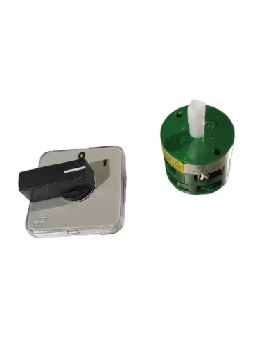 Interrupteur Allen-Bradley 14 01 11 Breter 1x12A 415V