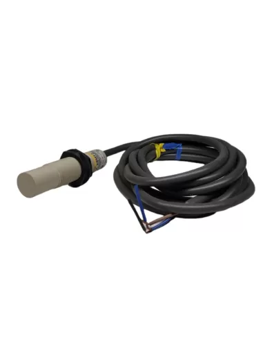 Capteur de proximité Omron e2kx8mf2-1570720, capuchon M18 sans écran, câble NC PNP 8 mm, 2 m