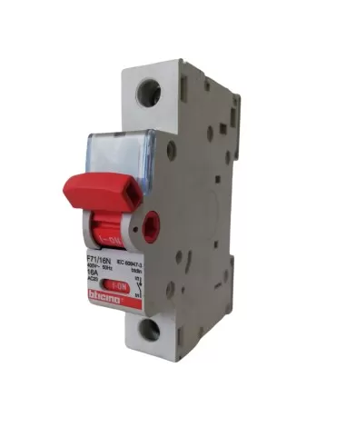 Interrupteur-sectionneur Bticino btdin 1p 16a f71//16n avec accessoires