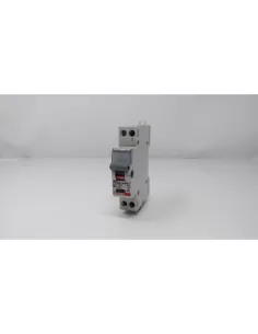 Bticino btdin switch//disconnector 1p 32a indicator light 1 mdoulo din f71n//32l