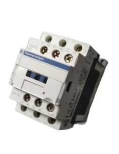 Contactor auxiliar Schneider cad32bd de 24 V