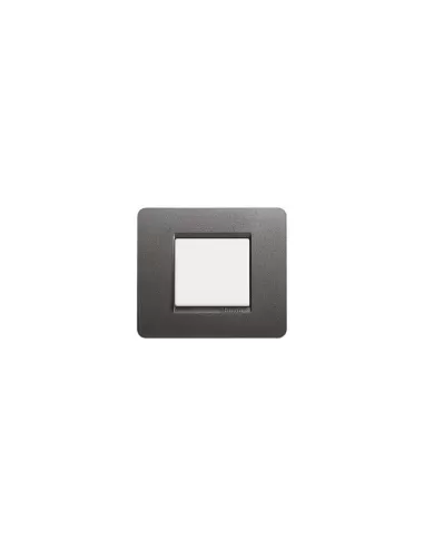Legrand AM4802IR Steckdosenabdeckplatte und Schalterabdeckungen