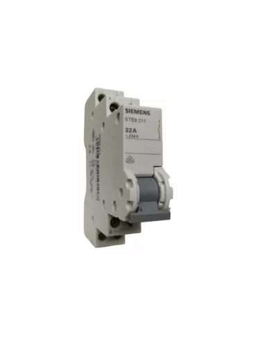 Siemens 5te8211 interruttore commutatore 32a 230vca 1p 1um, acc