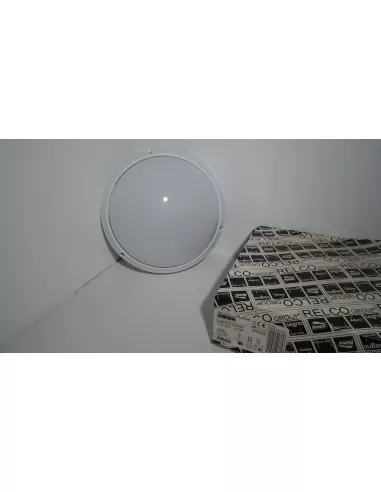 Leuci 702630 0101 leuci relco platax plafón compacto impermeable ip55 21w e27 blanco 2700°k 702630 0101