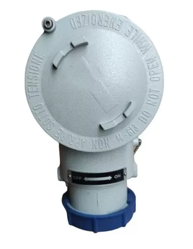 Toma de corriente 2p t 32a 200/250v