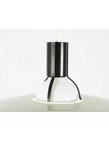 Suspension Flos 2133 de 1973, conçue par Gino Sarfatti, ampoule E27, 1 x 150 W, dimensions : 120 cm x 76 cm.