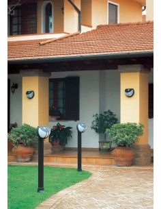 Ivela 132211: Schwarze Wandleuchte FLC 1x18 G24D2 – Die perfekte Beleuchtung 2