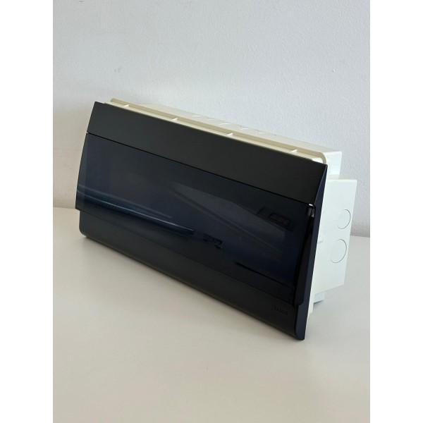 Abb 12043 18-module IP40 flush-mounted switchboard with horizontal door, grey, r7024