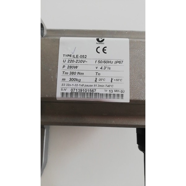 Moteur de portail battant Bft p930125 ile 052 230v