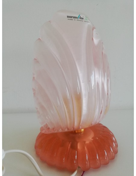 Lampe de chevet Leucos 648.co.rosa en cristal rose incurvé (verre de Murano) avec structure dorée 1x60w e14
