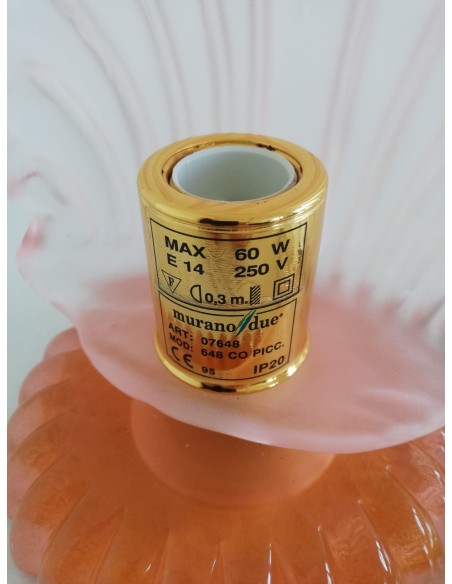 Lampe de chevet Leucos 648.co.rosa en cristal rose incurvé (verre de Murano) avec structure dorée 1x60w e14