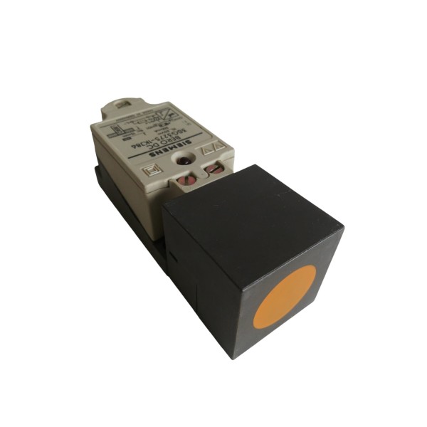 Siemens 3rg32751kj86 sensore induttivo sn.15mm 10..30vdc 1na+1nc