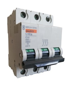 Disjoncteur Merlin Gerin 23878 3P 10A 4,5 kW à 3 modules C60