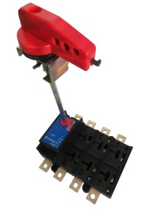 12012 VC2P INTERRUTTORE SEZIONATORE 4X200A CON MANIGLIA BLOCCO PORTA TECHNOELECTRIC