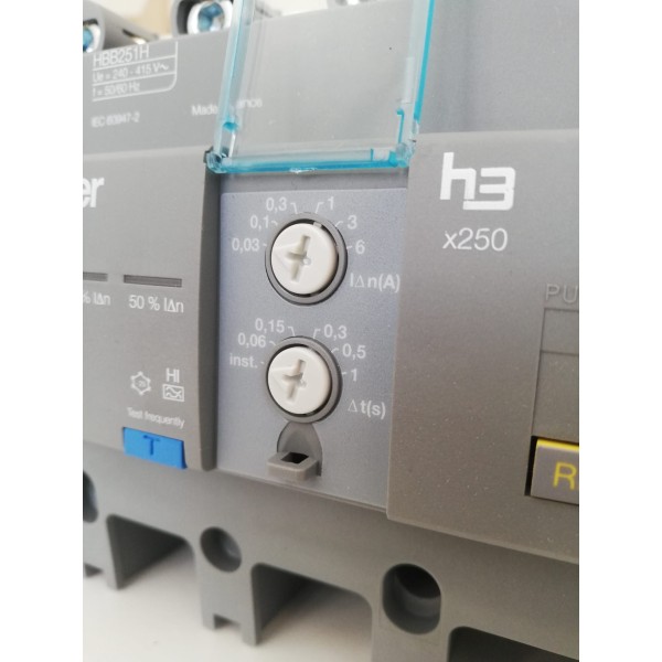 Hager hbb251h  blocco differenziale reg-rit x 250 4p 250a