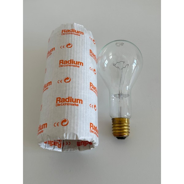 Ampoule transparente E40 500 W : lumière brillante pour chaque environnement.