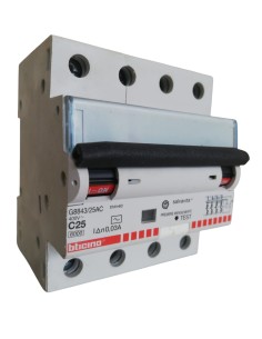 Bticino g8843/25ac interruttore magnetotermico differenziale 4p 25a 0,03a c-ac 6k