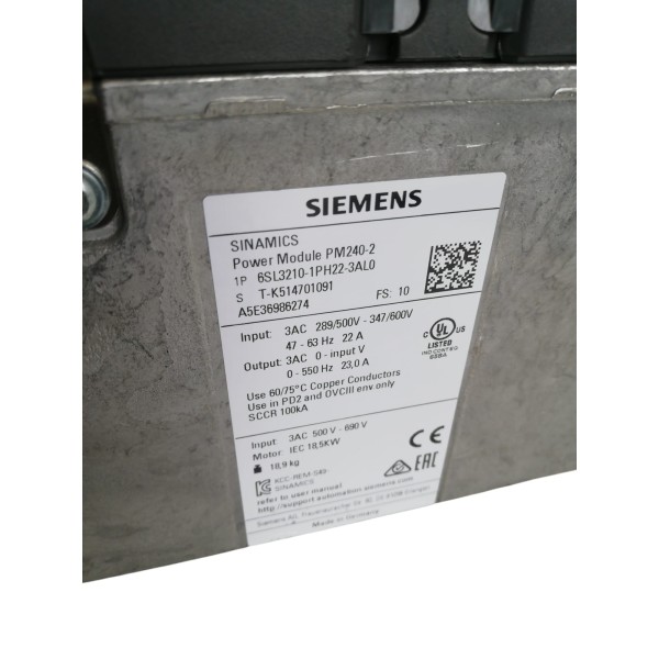 Onduleur Siemens 6sl32101ph223al0 sinamics pm240-2 ip20-fsd-a-690v-18,5kw (coin endommagé)