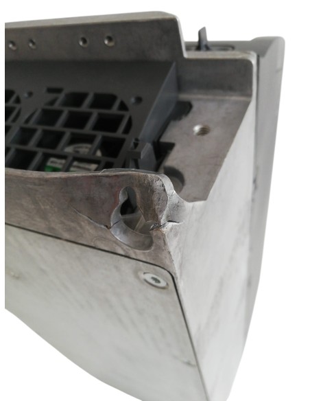 Onduleur Siemens 6sl32101ph223al0 sinamics pm240-2 ip20-fsd-a-690v-18,5kw (coin endommagé)