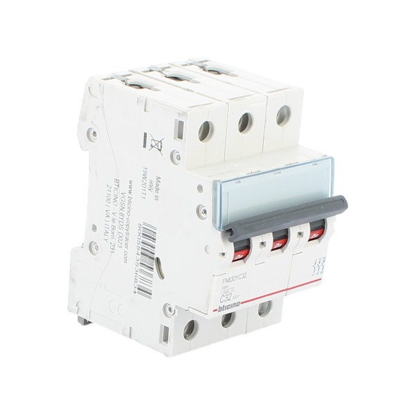 Bticino fn830yc32 btdin 3p c curve circuit breaker 32a 10ka 400v 230v