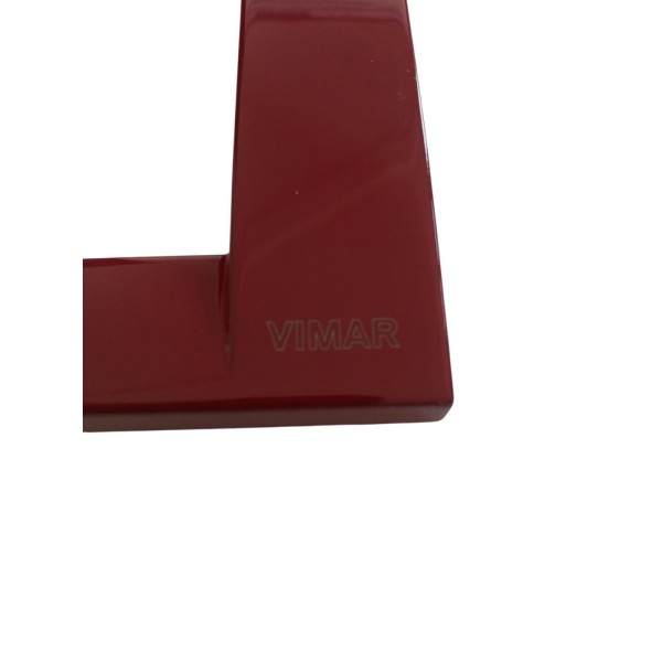 Vimar 16733.05 Idea plate 3 modules Amaranth