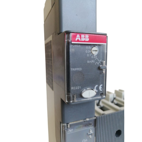 RC221/1 FOR T1 4P FIXED