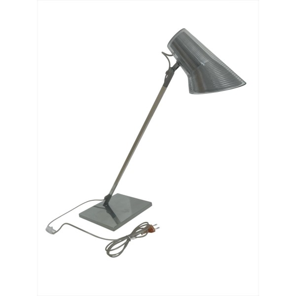 Ampoule Flos Kelvin T E27 60W en aluminium brillant (présentant de légers défauts), utilisée comme présentoir.