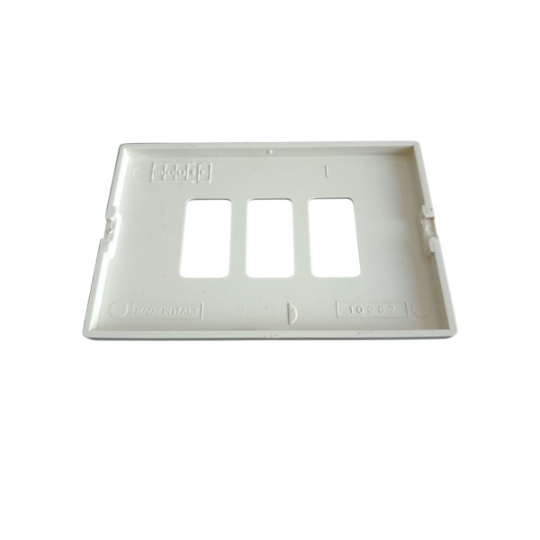 Bticino 503/13r placca magic 3p resina